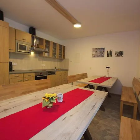 Apartment House Schiefertal, *